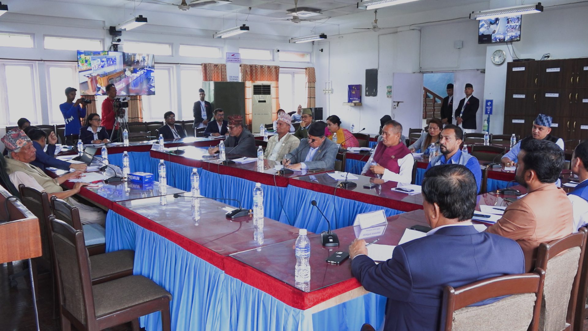 संसदीय समितिलाई पूर्णता दिन प्रतिपक्षको माग : अर्को बैठकमा सहभागि नहुने एमालेको चेतानवी