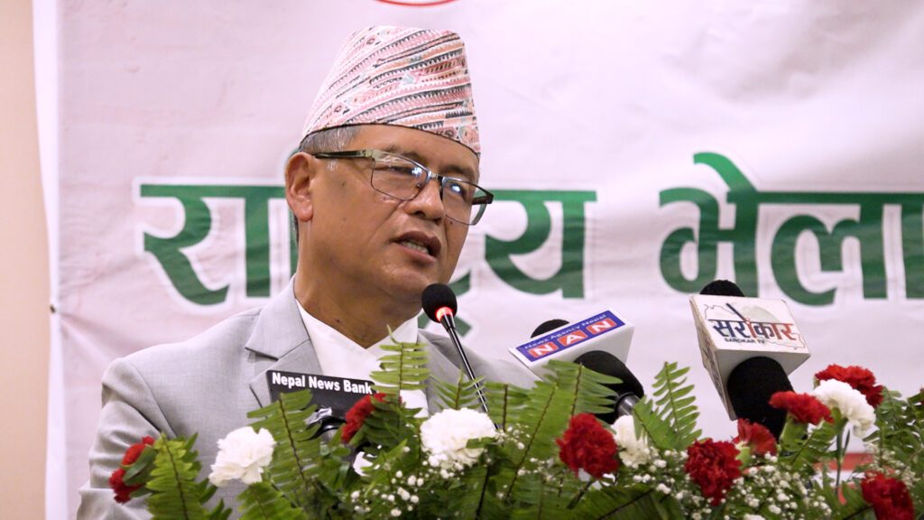 टिप्पणी उठाउनेको हातमा हत्कडी लगाएर मुलुक भ्रष्टाचार मुक्त हुन्न : मन्त्री गुरुङ