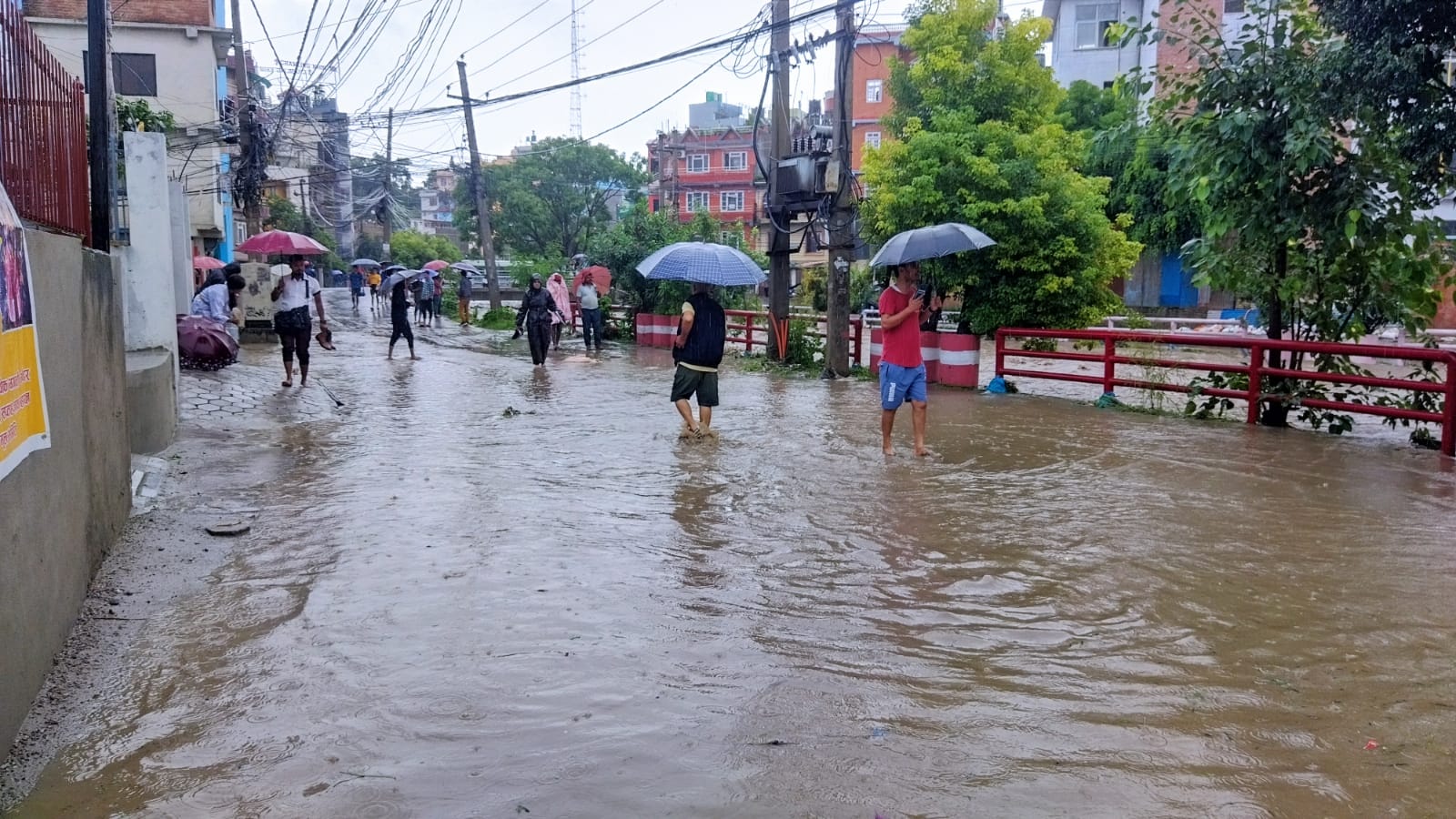 काठमाडौंको सामाखुशी,अनामनगर लगायतका क्षेत्र डुवानमा, ११ बजेसम्म उच्च सर्तकता अपनाउन आग्रह