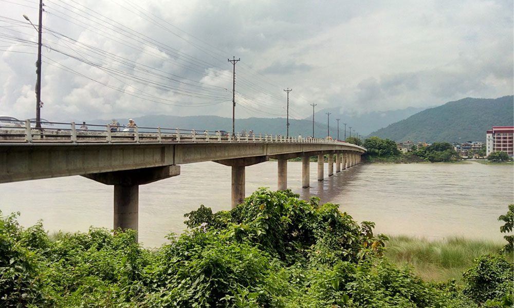 नारायणीको नदीको जल सतह सतर्कता तहमाथि, तटीय क्षेत्रका बासिन्दालाई सुरक्षित रहन आग्रह