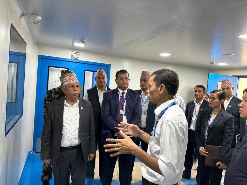 मन्त्री भुसालले गरे पशुपन्छी विकास अन्तर्गतका कार्यालयमा छड्के अनुगमन
