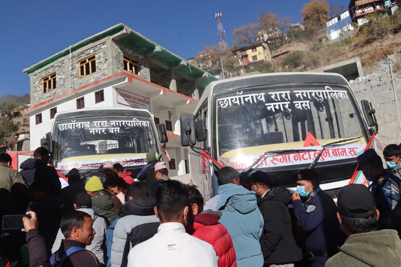मुगुमा नगरबस सञ्चालनबाट स्थानीय हर्षित