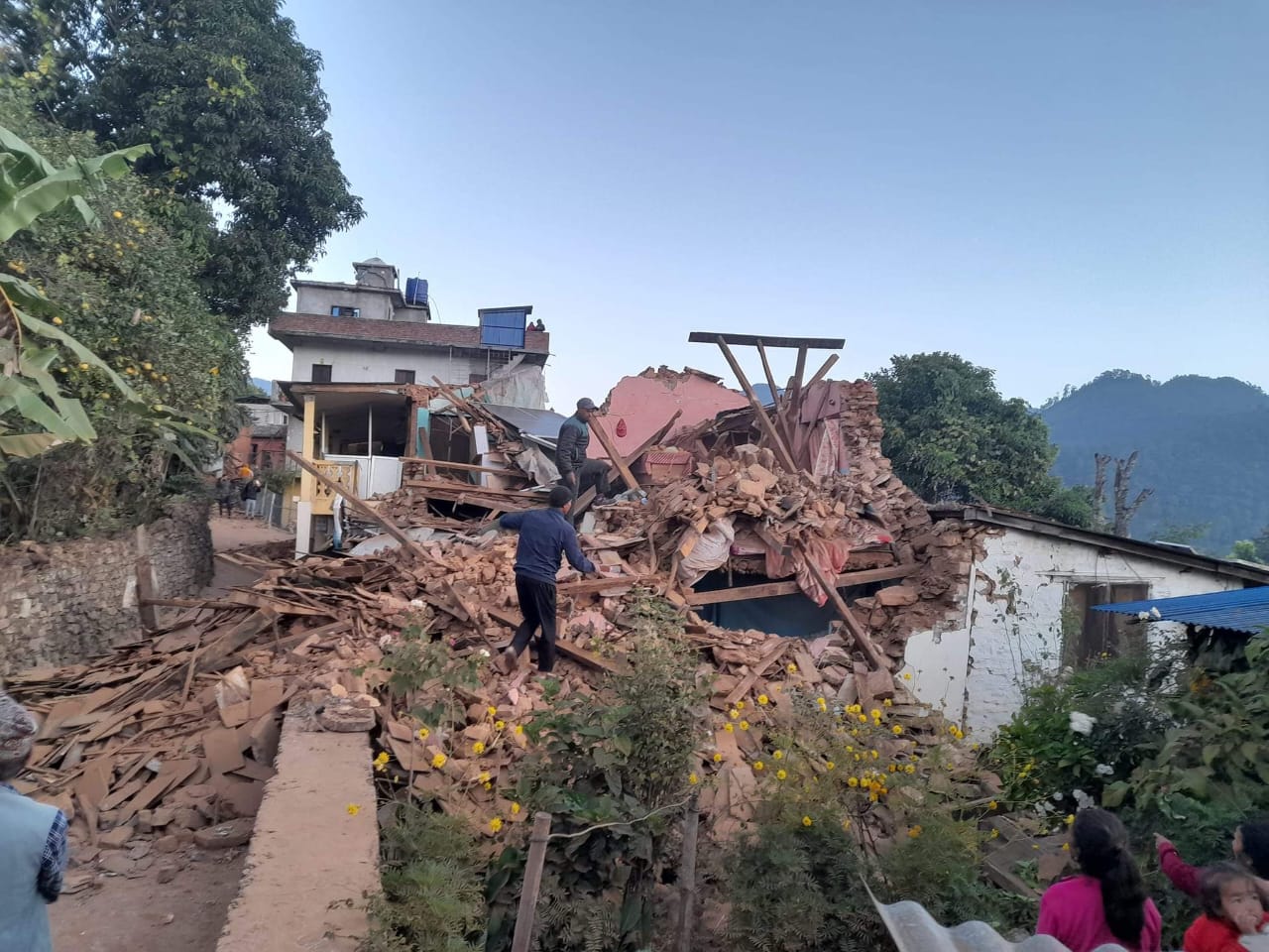 जाजरकोट भूकम्प अपडेट : ज्यान गुमाउनेको संख्या १२९ पुग्यो