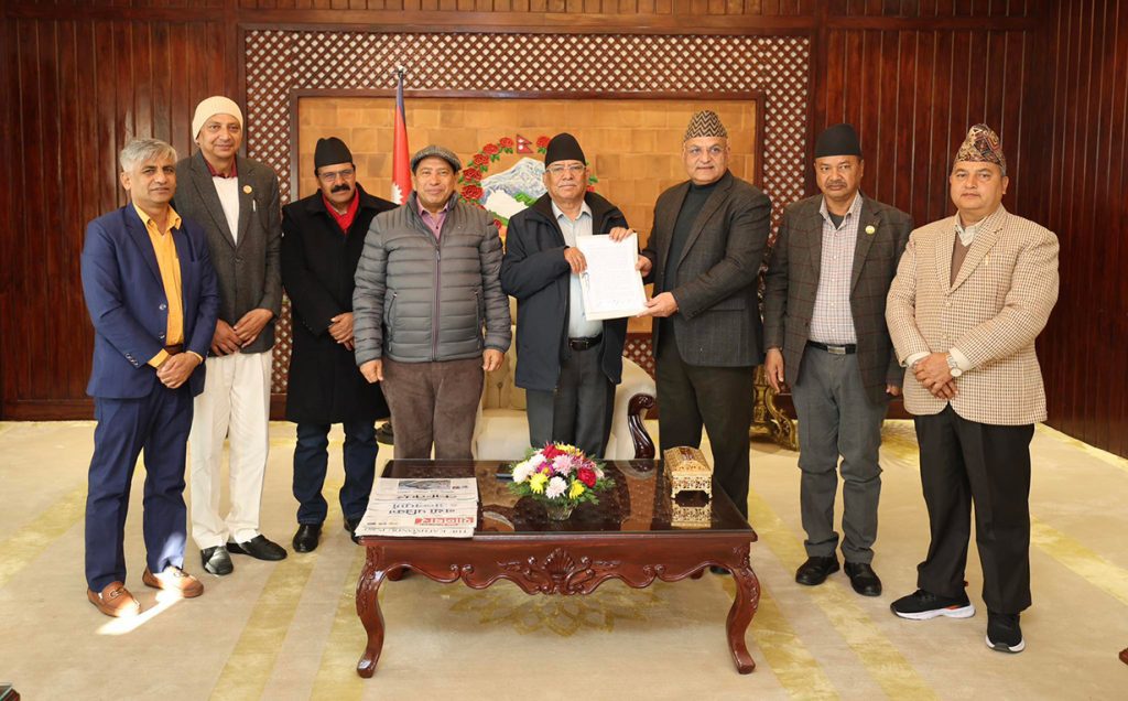 सातै प्रदेशका मुख्यमन्त्रीले भेटे प्रधानमन्त्री, प्रदेश सरकारलाई अधिकार हस्तान्तरण गर्न आग्रह