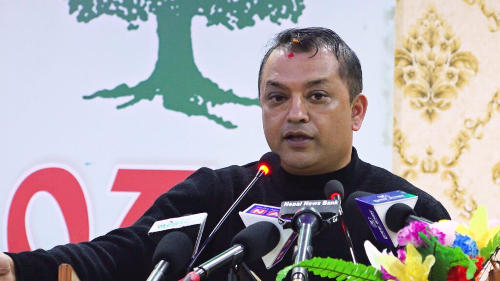 राम्रो काम गर्न नसके प्रधानमन्त्रीलाई बालुवाटारबाट खुमलटार पुर्याउछौँ : गगन थापा