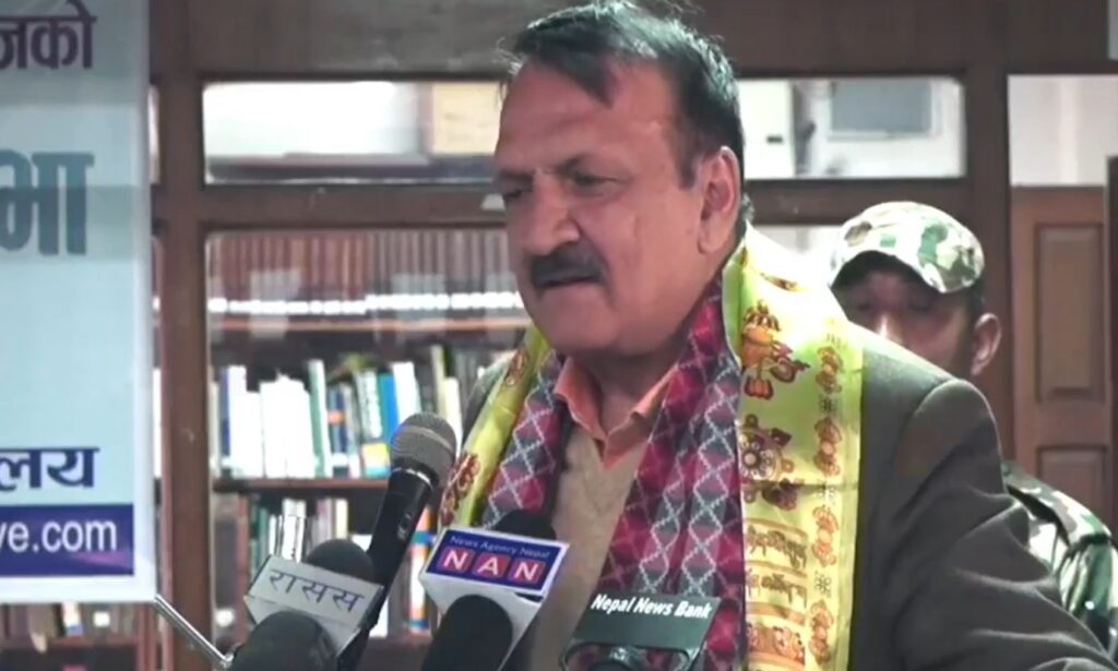 अर्थतन्त्र बिस्तारै लयमा फर्कँदैछः अर्थमन्त्री महत