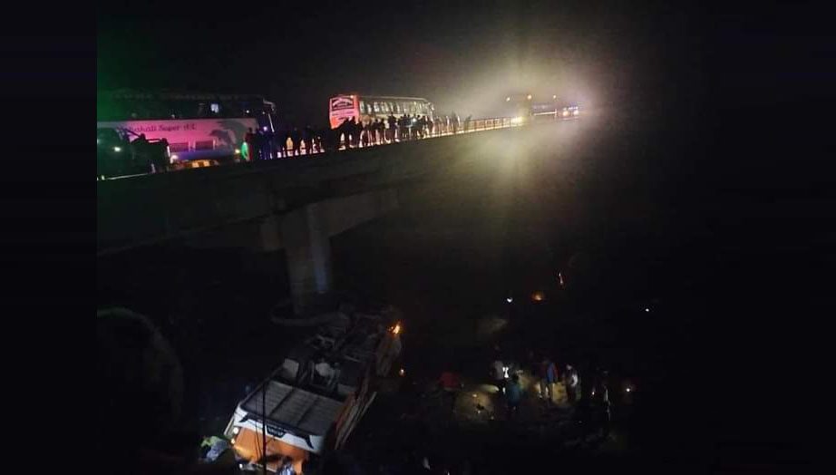 राप्ती नदी बस दुर्घटनाः मृतकको संख्या १२ पुग्यो, २३ को उपचार जारी