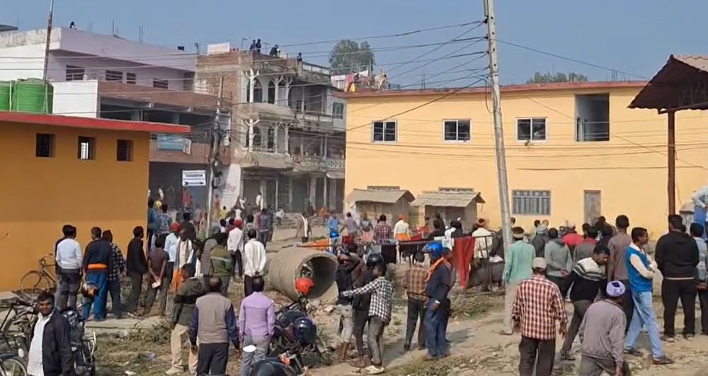 सर्लाहीको बरहथवामा फेरि लाग्यो कर्फ्यु