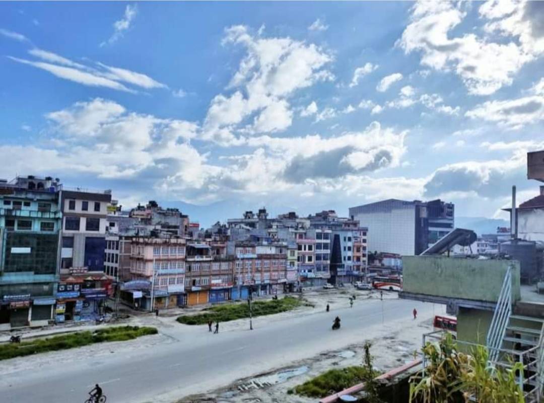 गोङ्गबु आवासीय क्षेत्रभित्रका उद्योग तथा मेनपावर हटाउन महानगरको माइकिङ