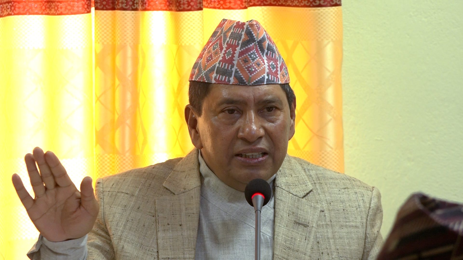 बाँसबारी जग्गा प्रकरणमा अदालतको आदेशप्रति गृहमन्त्री श्रेष्ठ असन्तुष्ट