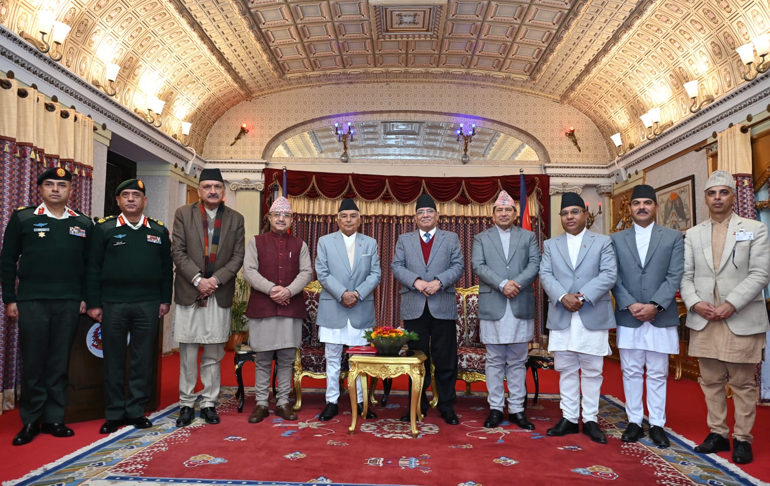 राष्ट्रपति समक्ष प्रधानमन्त्रीले बुझाए राष्ट्रिय सुरक्षा परिषद्को बार्षिक प्रतिवेदन