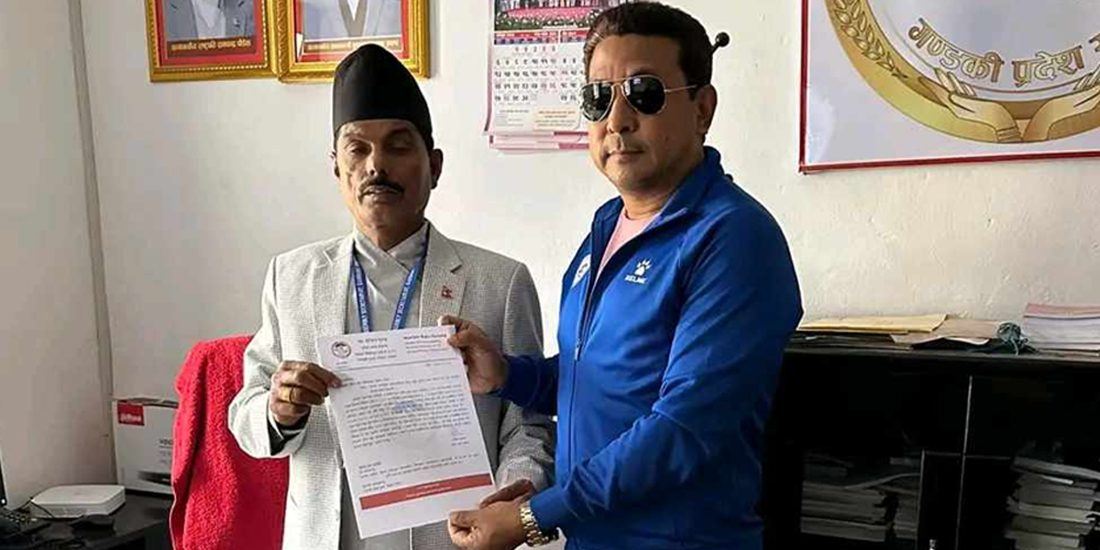 दीपक मनाङेले त्यागे एकीकृत समाजवादी, मागे स्वतन्त्र सांसदको हैसियत