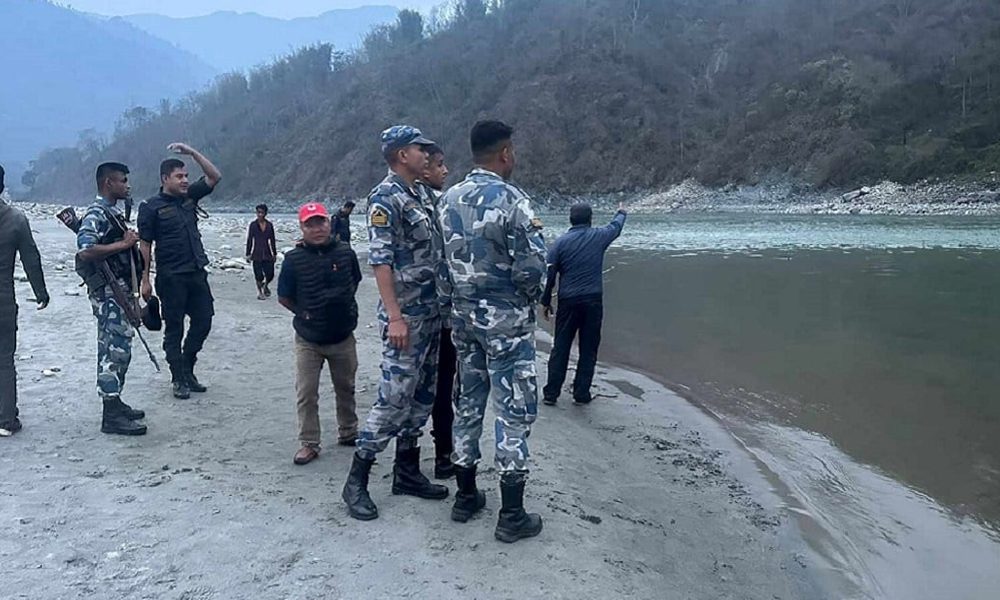 सुनकोसीमा बेपत्ता ३ बालबालिका खोज्न गोताखोर परिचालन