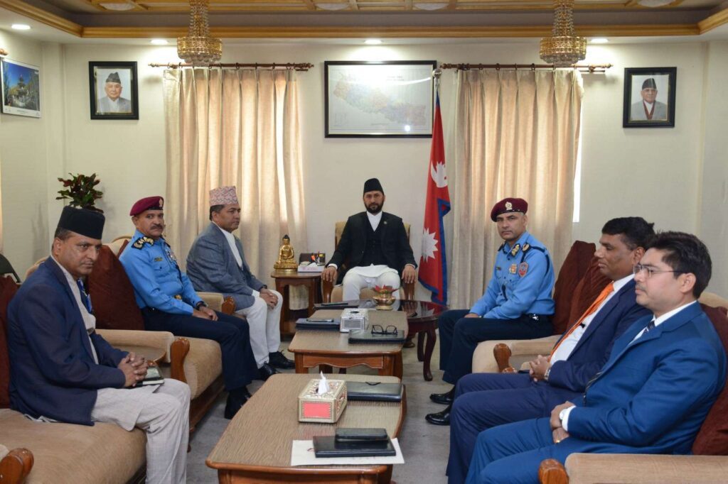 सुन तस्करी जाँचबुझ आयोगको प्रतिवेदन तत्काल कार्यान्वयन गर्न गृहमन्त्रीको निर्देशन