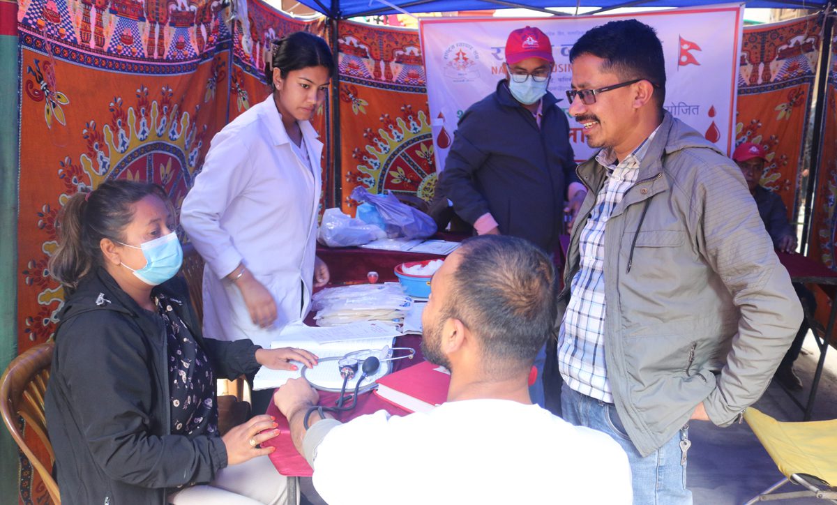 स्थापना दिवसको अवसरमा राष्ट्रिय व्यापार संघद्धारा रक्तदान कार्यक्रम आयोजना