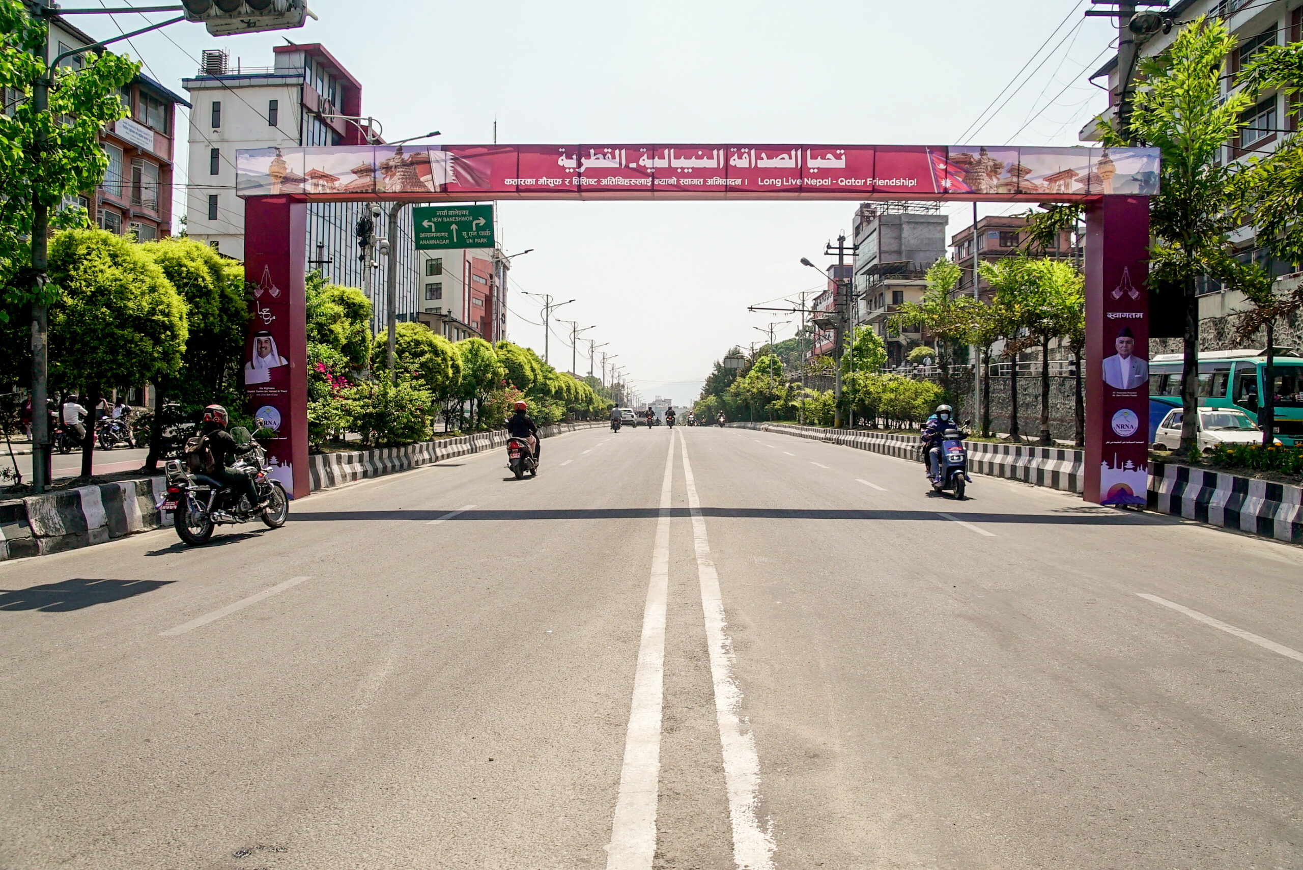 कतारी राजाको स्वागतमा सिँगारियो काठमाडौं (फोटो फिचर)