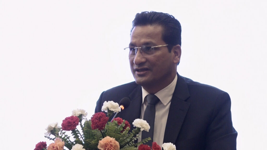 जलवायु परिवर्तनबाट उत्पन्न जोखिम न्यूनीकरण गर्न साझा प्रयास जरुरी : मन्त्री बस्नेत