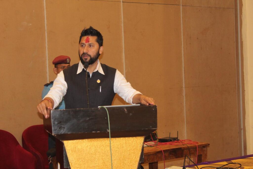कानूनको अधीनमा व्यापार व्यवसाय गर्न सक्ने बातावरण बनाउन सरकार सक्षम : गृहमन्त्री लामिछाने