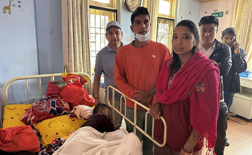वन्डर उमन र रक्तदाता समुहको सहयोगमा मलद्धार नभएका बालकको सफल शल्यक्रिया