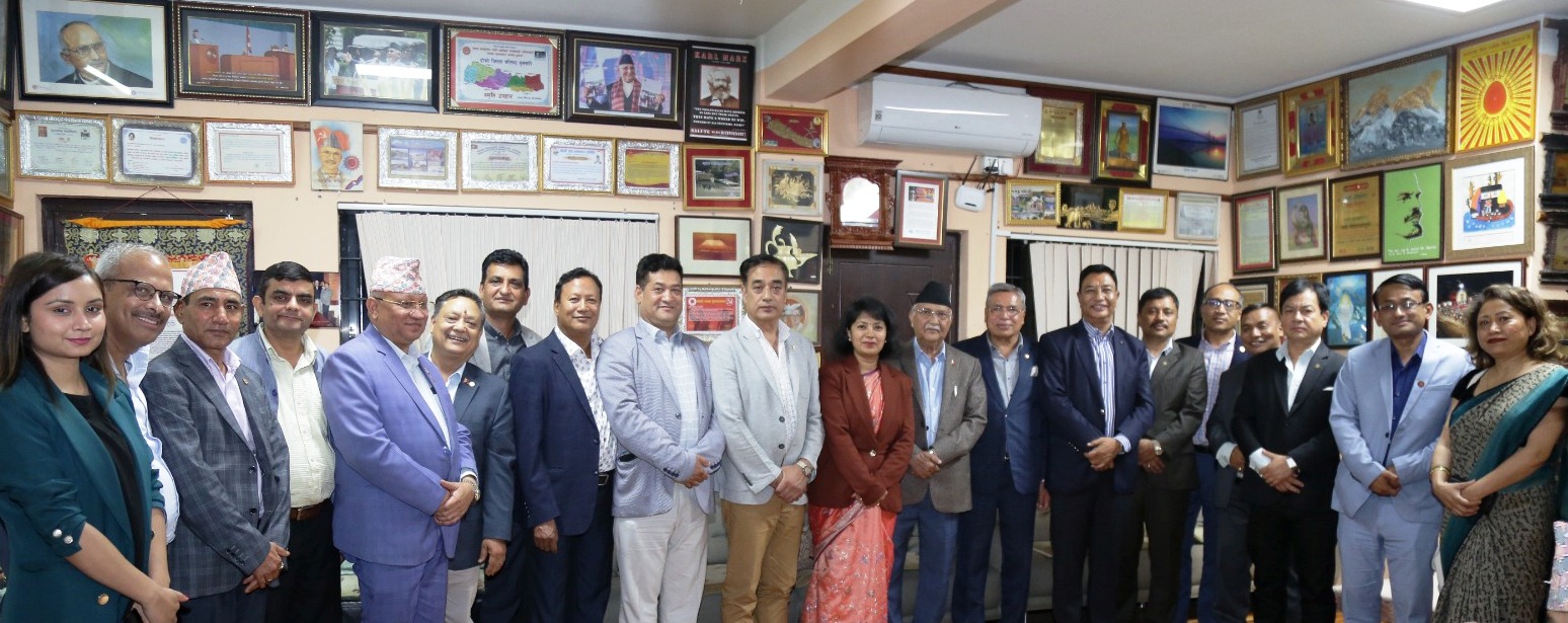 चेम्बर टोली ओली निवासमा, शिथिल अर्थतन्त्रलाई ट्रयाकमा ल्याउन आग्रह