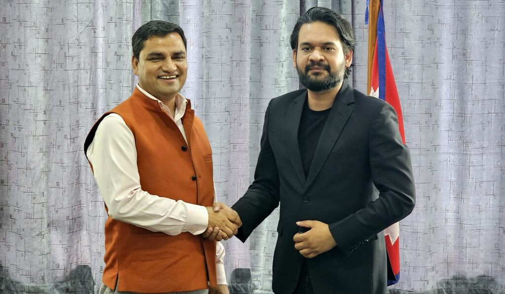 नेता प्रदीप पौडेल र महानगर प्रमुख बालेनबीच भेटघाट
