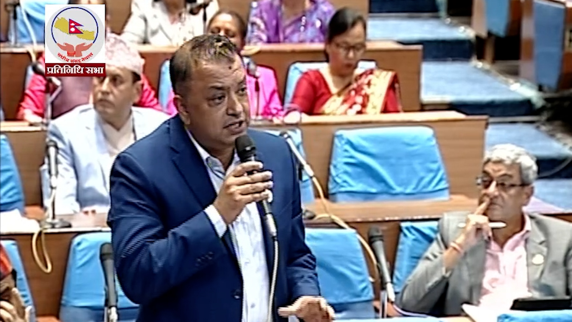 प्रधानमन्त्रीलाई थापाको सुझाव, ‘भनेको नटेर्ने मन्त्री फेर्ने, फेर्न नसक्ने भए बालुवाटारबाट डेरा सर्ने’