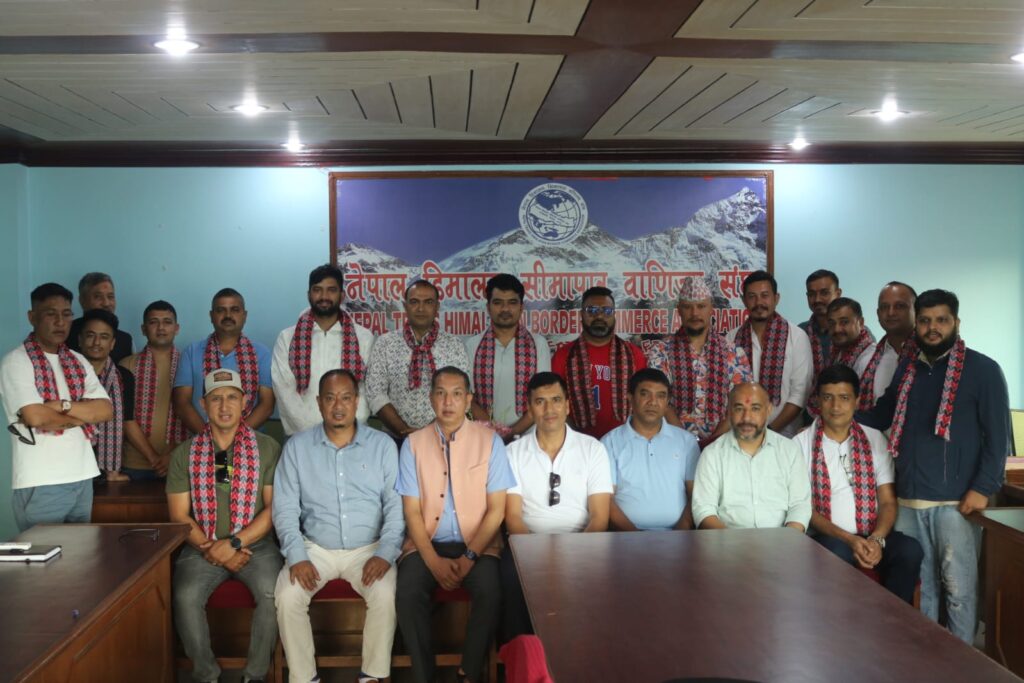 चाइनीज एम्बेसीको निमन्त्रणामा हिमालय सीमापार वाणिज्य संघको जम्बो टोली चिन जाँदै
