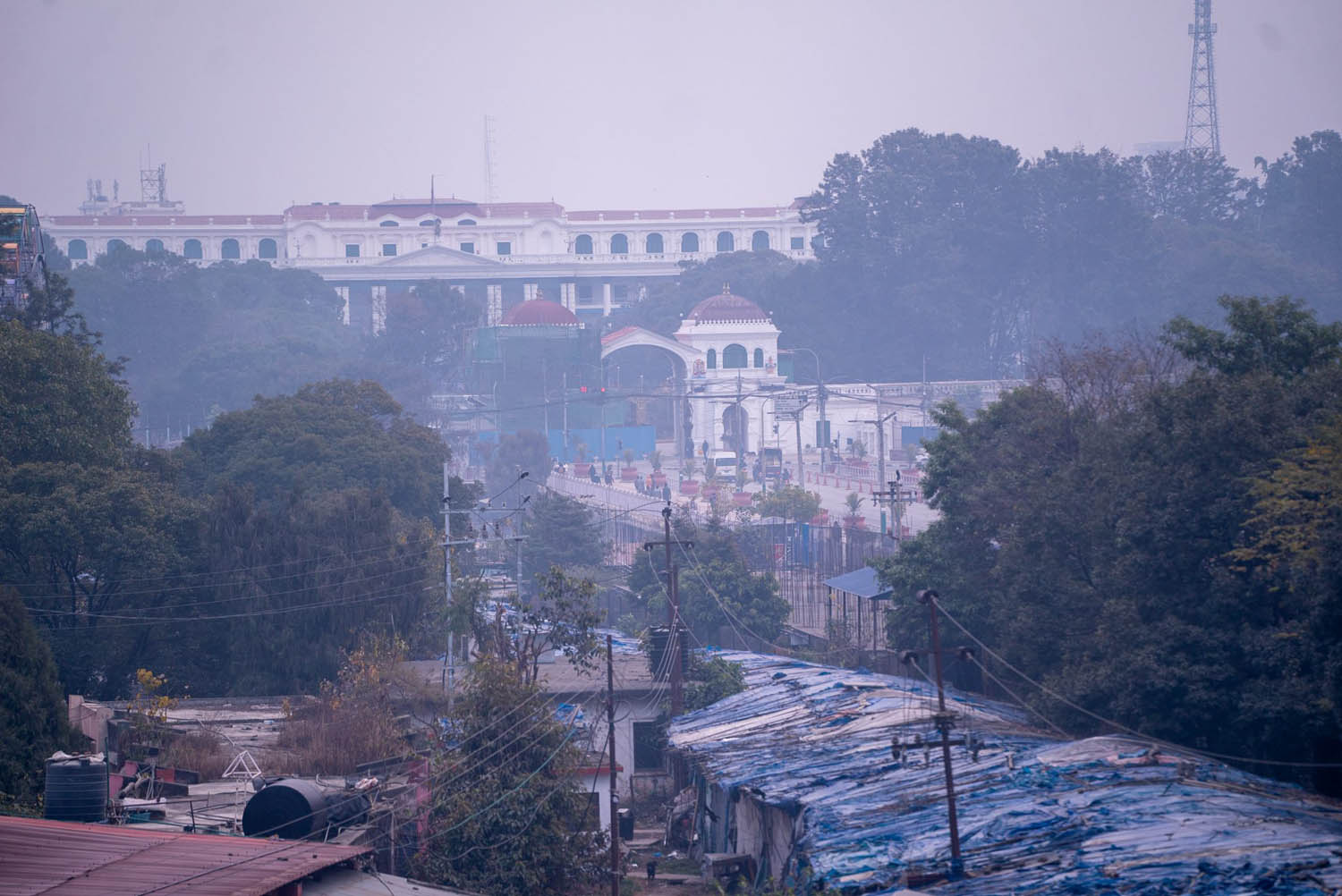 हुस्सु र कुहिरोले काठमाडौंको जनजीवन प्रभावित (तस्वीरहरु)