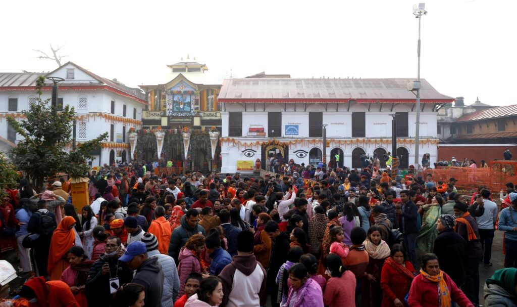 पशुपतिमा महाशिवरात्रिको रौनक (तस्बिरहरु)