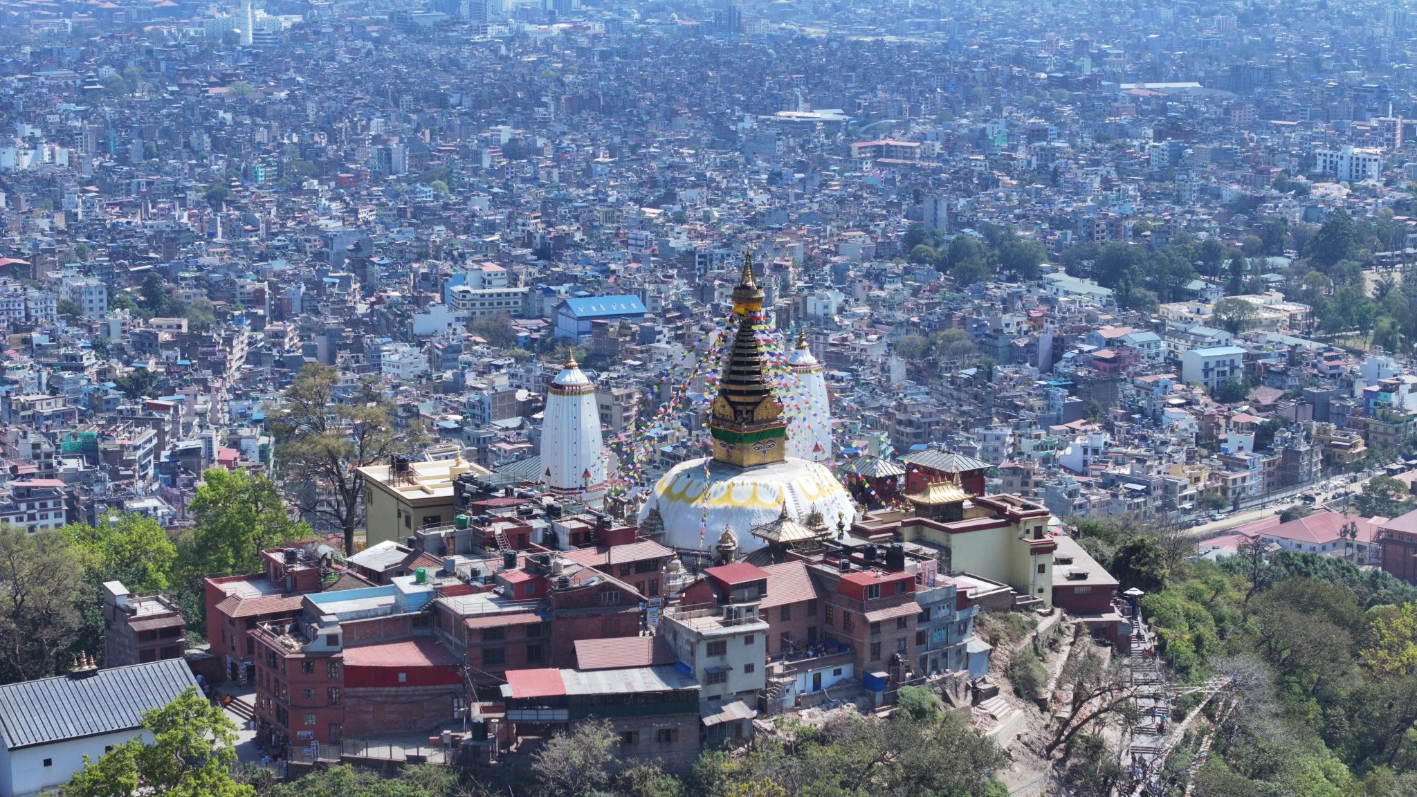 मौसम खुलेसँगै यस्तो देखियो काठमाडौं उपत्यका (तस्वीरहरु)