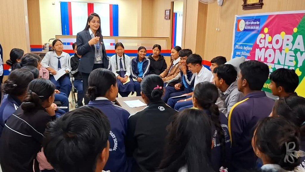 राष्ट्रिय वाणिज्य बैंकद्धारा देशव्यापी रुपमा सञ्चालित वित्तीय साक्षरता कार्यक्रमबाट हजारौ लाभान्वित