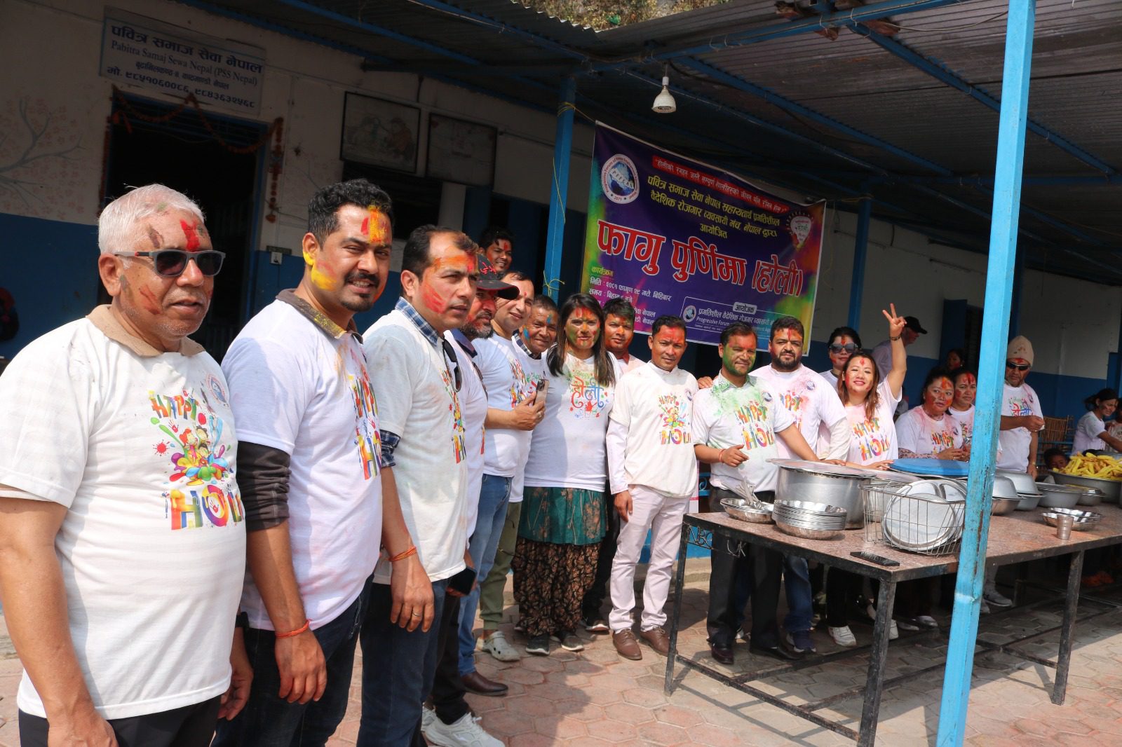 मञ्चको यस वर्षको होली पवित्र सेवा समाजमा, ७१ हजार रुपैया आर्थिक सहयोग हस्तान्तरण (फोटोफिचर)