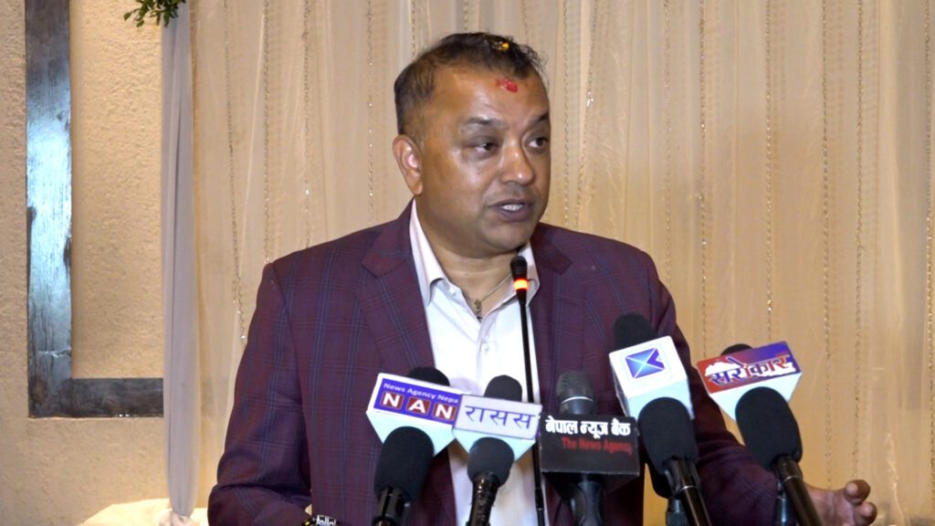 सतर्कता अपनाउन र उद्धार तथा राहतमा जुट्न गगन थापाको आग्रह