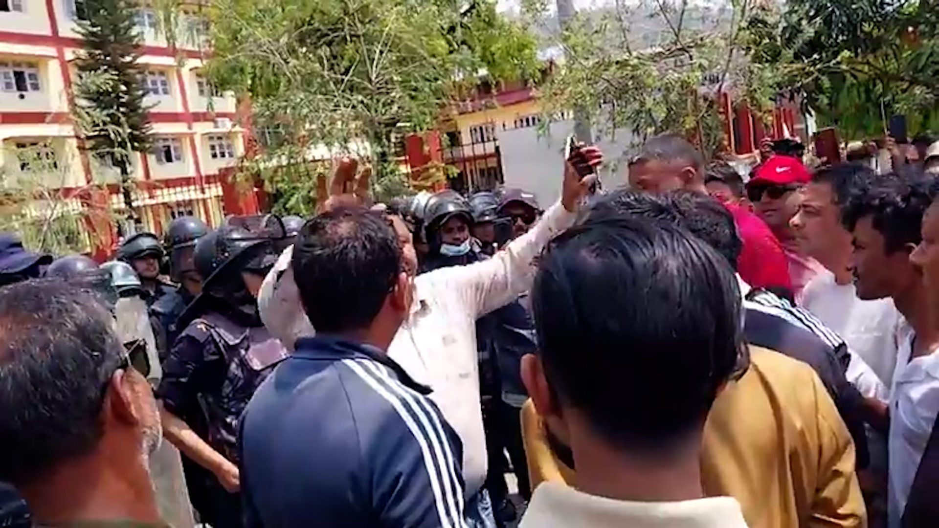 हेटौडा अस्पताल विवाद : पक्राउ गरिएकालाई रिहा गरिने