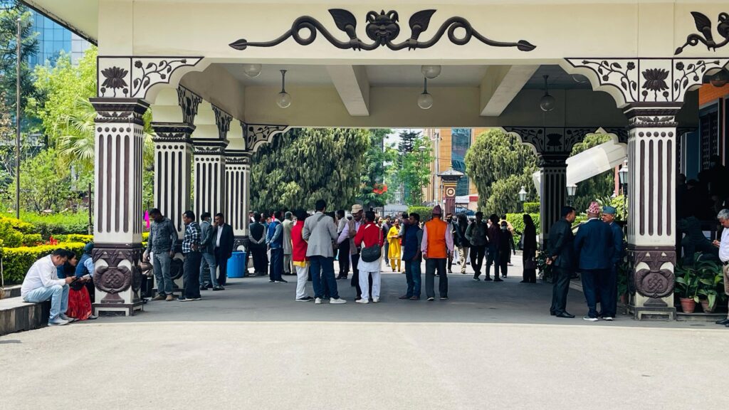 हल बुकिङ नहुदा जनमत र नागरिक उन्मुक्ति पार्टीबीचको एकता घोषणासभा सुरु हुन सकेन