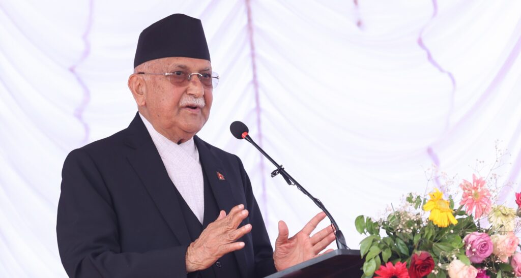 अरूले आएर देश बनाइदिँदैन, सबै मिलेर विकास गर्नुपर्छ : प्रधानमन्त्री ओली