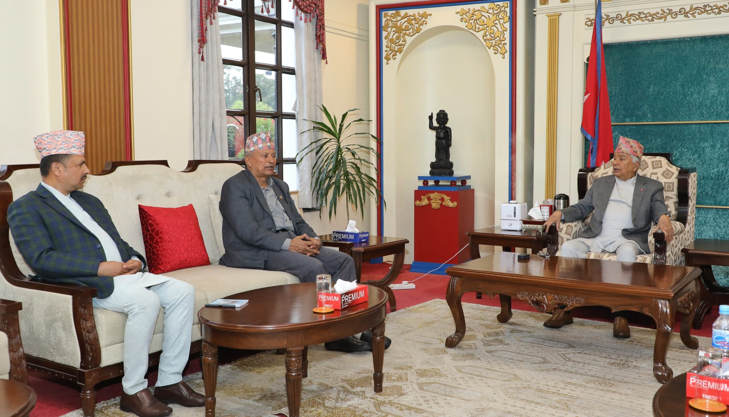 सहकारीका समस्याबारे राष्ट्रपतिको चासो, मन्त्री र सचिवलाई दिए निर्देशन