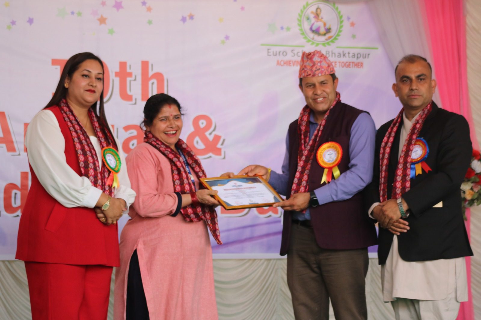 यूरो स्कुल सृजनानगर : एकैपटक ३९ जना विद्यार्थी भए दिक्षित (फोटोफिचर)
