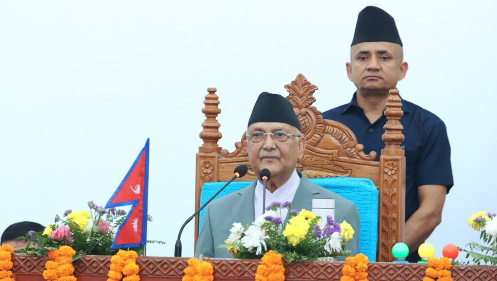 जनतालाई पवित्रभावका साथ सेवा दिएर लोकतन्त्रलाई बलियो बनाउनुपर्छ : प्रधानमन्त्री