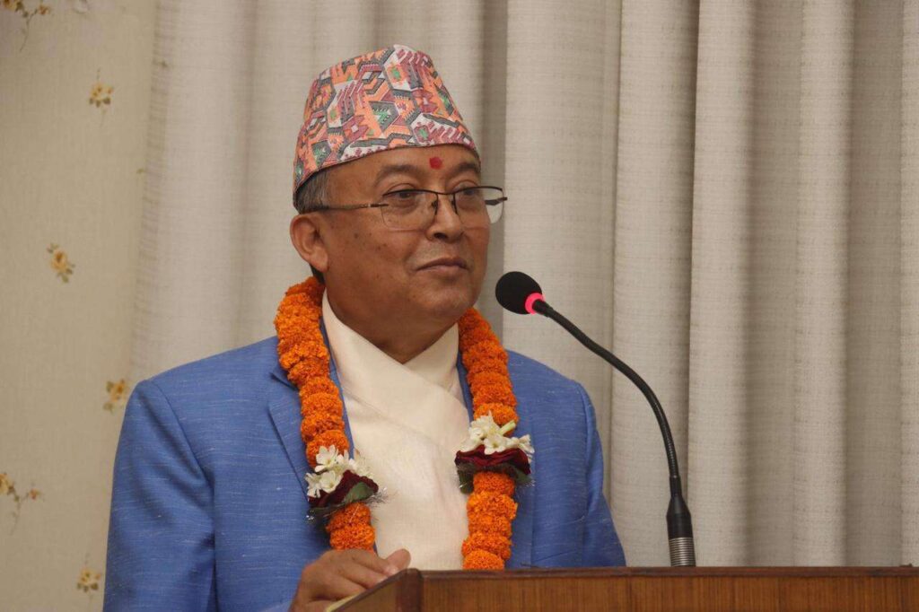 प्रमुख निर्वाचन आयुक्त थपलियाको बिदाइ