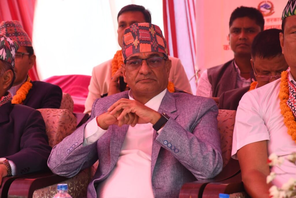 ‘सरकार पूरा अवधि टिक्छ, फोन र भेटघाटले गठबन्धन तलमाथि हुँदैन्’