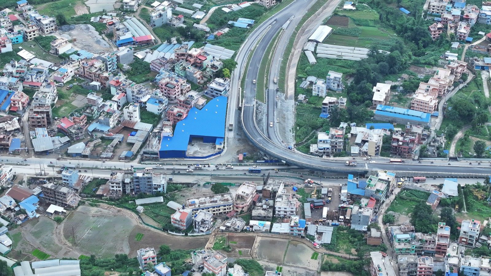 तस्बिरमा हेर्नुहोस् बलम्बु फ्लाइओभर र सुरुङ मार्ग
