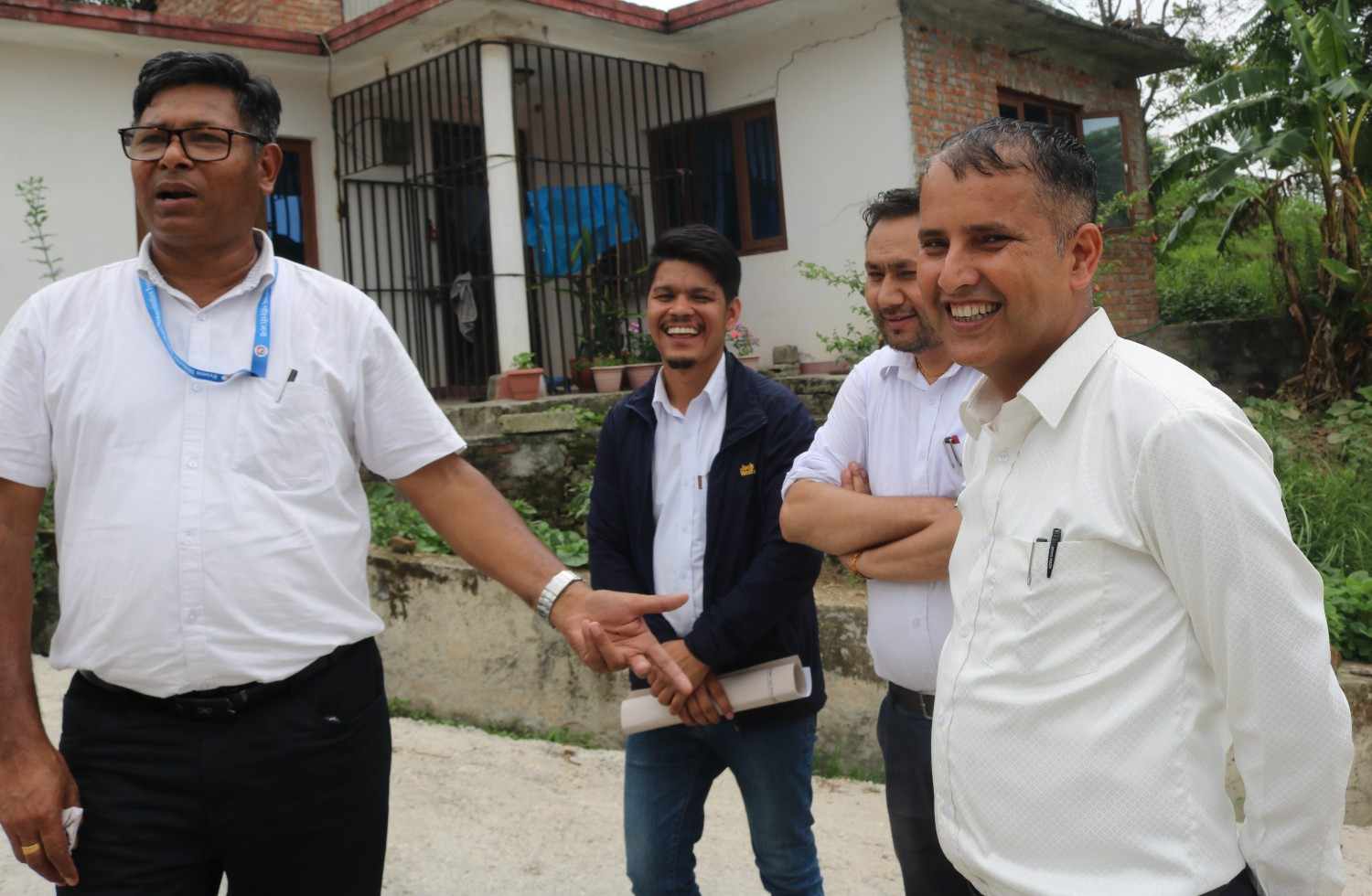 सरकारी अनुदान पाएका काठमाडौका कृषक भन्छन–‘कृषि कर्ममा लाग्न उर्जा मिलेको छ’