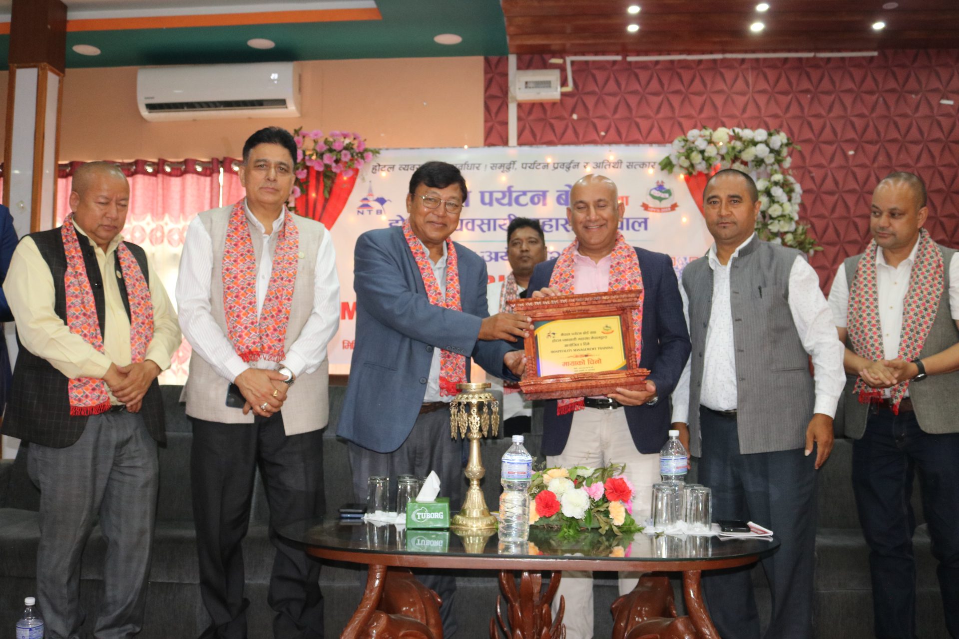 काठमाडौंका होटल व्यवसायीहरुलाई २ दिने आतिथ्यता व्यवस्थापन तालिम प्रदान