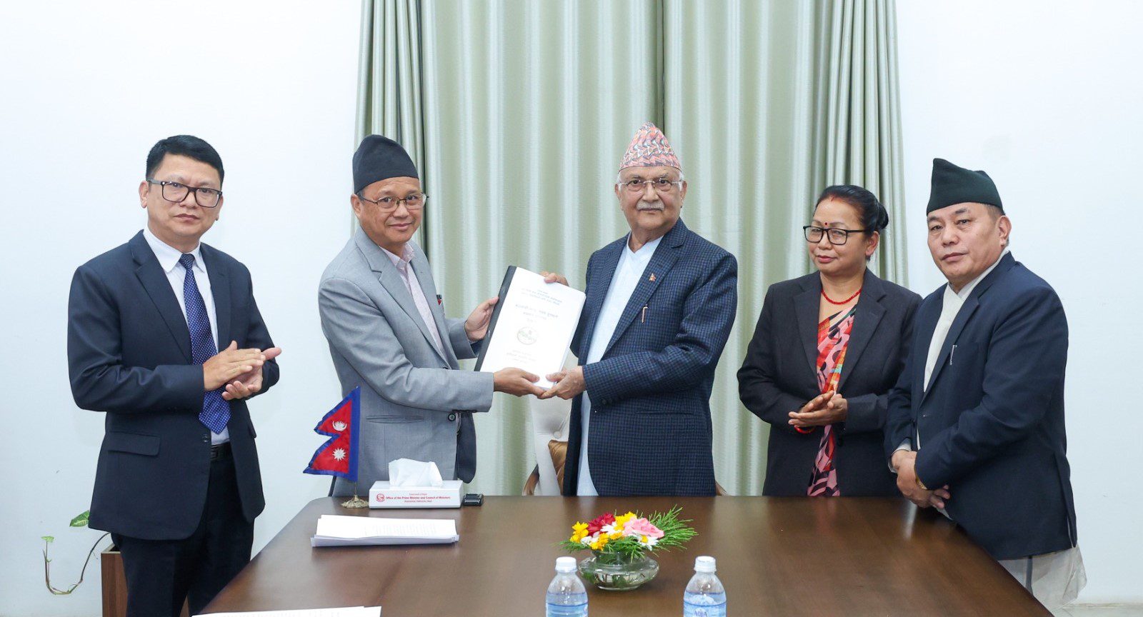 दूर्तमार्गको सुरु विन्दु डुुकुछापमा सार्न प्रधानमन्त्रीलाई आयोगको सुुझाव