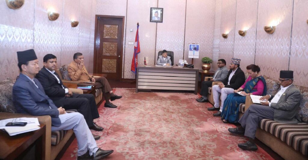 सभामुखले गरे प्रमुख सचेतकहरूसँग छलफल