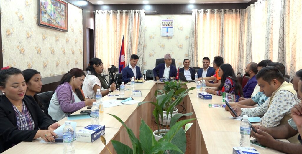 ‘वैदेशिक रोजगारबाट फर्किएकाहरुलाई स्वदेशमै स्थापित गराउने योजना छ’