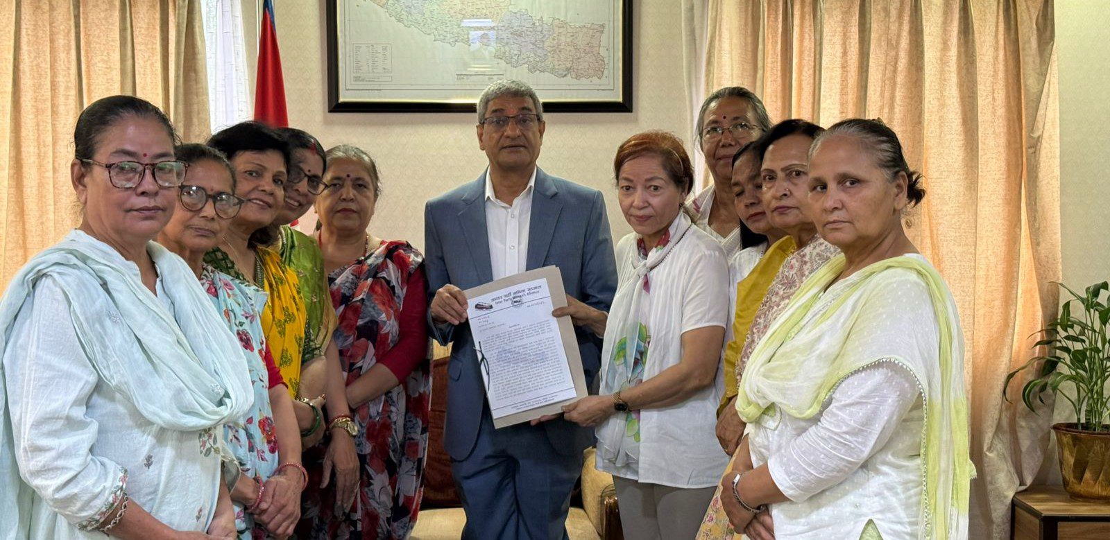 छाउगोठ बनाउने र बस्न बाध्य पार्नेलाई सुविधामा पुर्नविचार गर्छौ : गृहमन्त्री