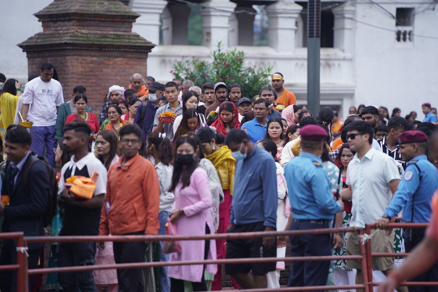 आज साउनको पहिलो सोमबार, यस्तो देखियो पशुपति (तस्बिरहरू)