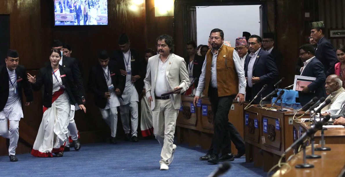 राप्रपा र रास्वपाले गरे संसद् बैठक बहिष्कार